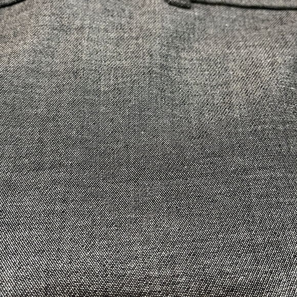 Ann Taylor Ankle Pant in gray. Size 12 - Picture 6 of 6